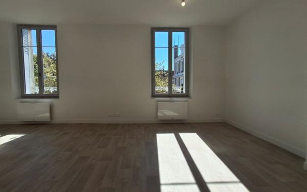 Appartement à louer    1 pièce • 29,59 m2 Chennevières-sur-Marne