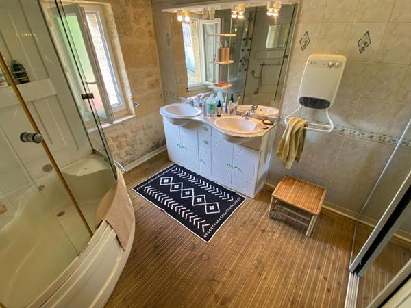 Opportunité confidentielle et rarissime : un château viticole d'exception au coeur de Saint-Georges-Saint-Émilion