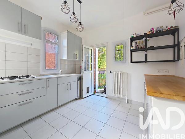 Maison à vendre 5 pièces 81 m² Suresnes