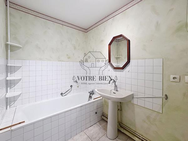 Appartement Manosque 4 pièce(s) 83.05 m2 - TERRASSE - CAVE - STATIONNEMENT