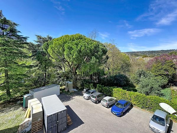 Appartement Manosque 4 pièce(s) 83.05 m2 - TERRASSE - CAVE - STATIONNEMENT