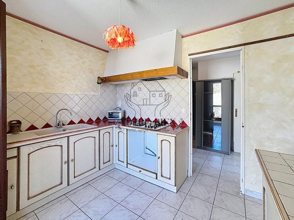 Appartement Manosque 4 pièce(s) 83.05 m2 - TERRASSE - CAVE - STATIONNEMENT