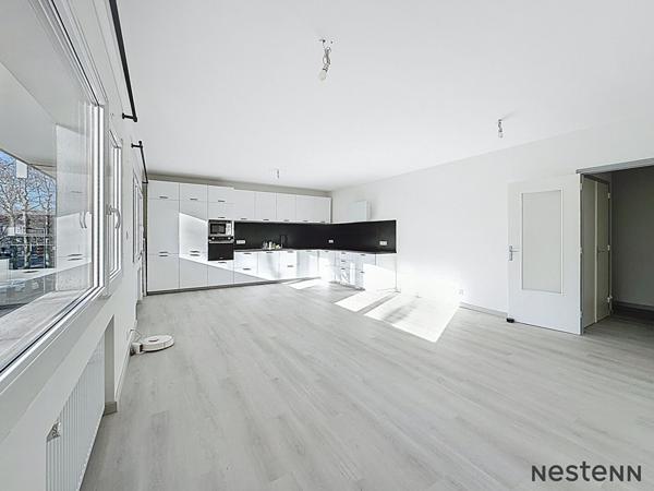 EXCLUSIVITÉ NESTENN ! SUPERBE APPARTEMENT DE 5 PIÈCES AU 1ER ÉTAGE ? RÉSIDENCE LES CHAMPS ÉLYSÉES, COURS FAURIEL, SAINT-ÉTIENNE