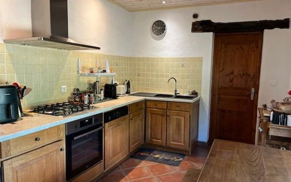 Maison à vendre    2 pièces •  Damazan