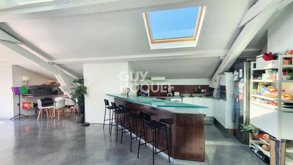 Loft en rooftop à vendre à OULLINS 181 m² (207 m² au sol) et terrasse plein Sud de 80m²