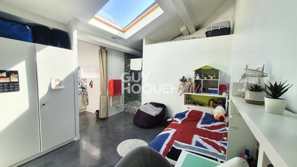 Loft en rooftop à vendre à OULLINS 181 m² (207 m² au sol) et terrasse plein Sud de 80m²