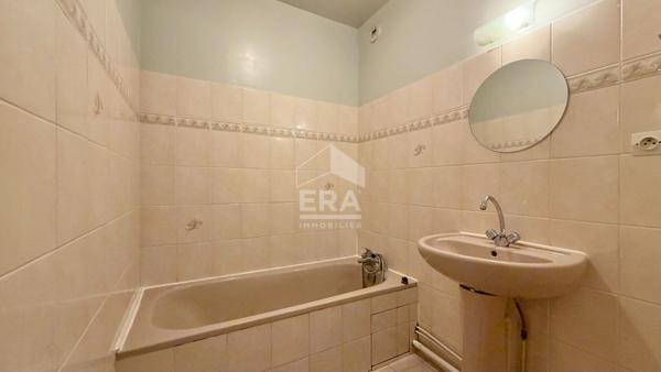 Appartement Corbeil Essonnes 2 pièce(s) 45.09 m2