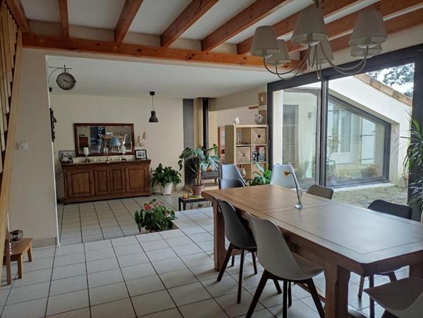 Maison 13 pièces,  300 m²