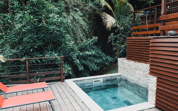 Maison à vendre    6 pièces •  Rivière-Pilote