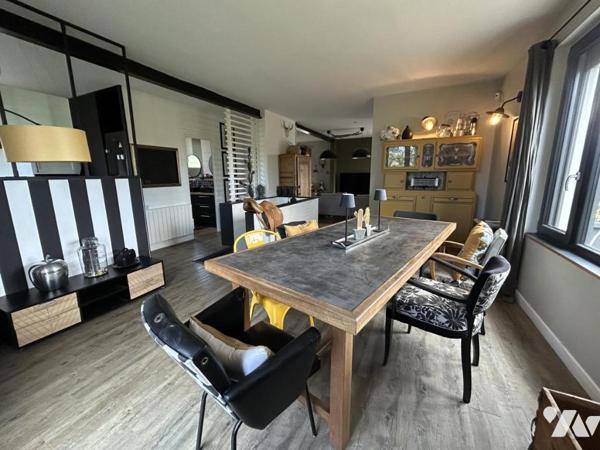 Maison sur 3 niveaux, 146m² - ROMANS-SUR-ISERE