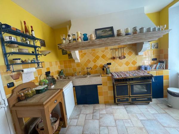 Belle propriété avec terrasse et jardin à Dieulefit