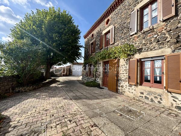 Maison en pierre de 130 m²