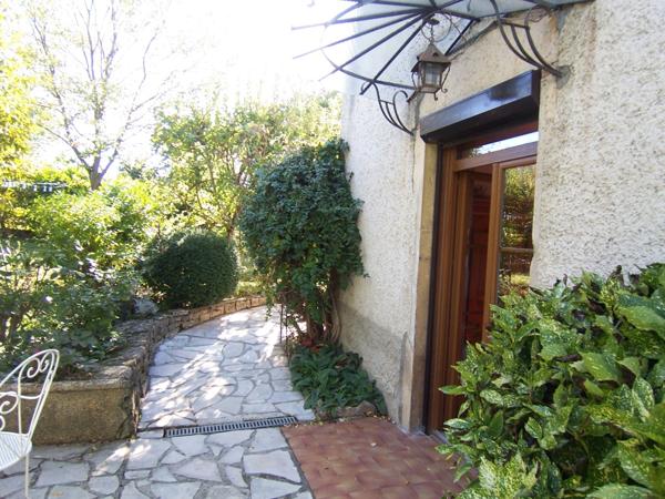 Maison à vendre 7 pièces SAINT LAURENT DE MURE (69)