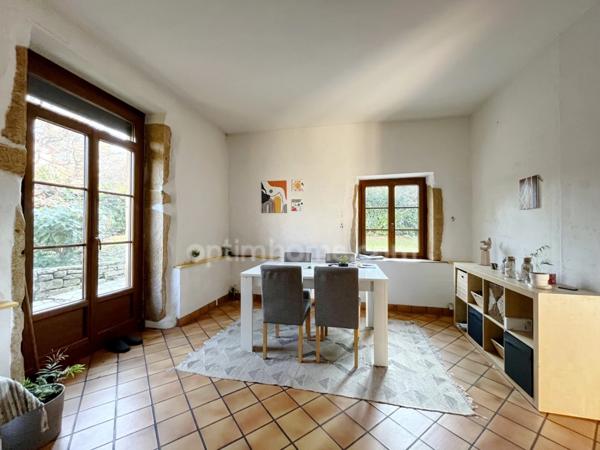Maison à vendre 7 pièces SAINT LAURENT DE MURE (69)