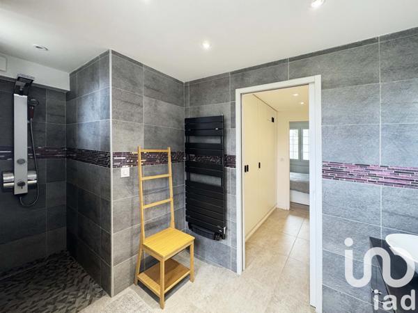 Maison à vendre 6 pièces 126 m² Verneuil-l'Étang