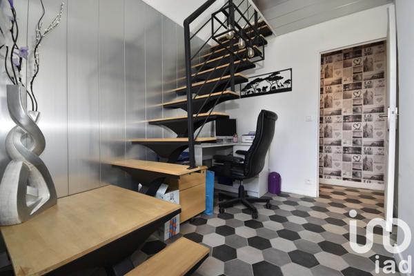 Maison à vendre 6 pièces 126 m² Verneuil-l'Étang