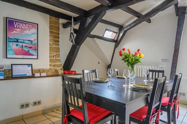 Duplex de charme, 115 m²–centre historique de Vannes, à deux pas du port !