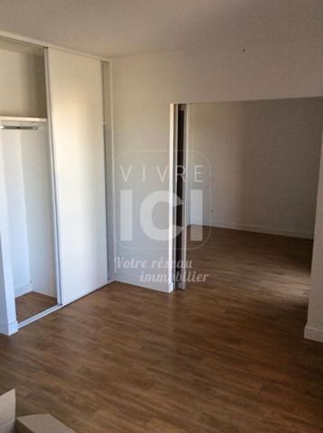 SAINTE-LUCE-SUR-LOIRE ? Appartement T1 bis aménagé en T2 avec terrasse et garage fermé