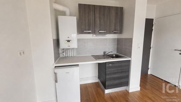 SAINTE-LUCE-SUR-LOIRE ? Appartement T1 bis aménagé en T2 avec terrasse et garage fermé
