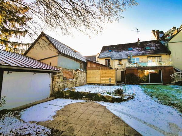 Un nid douillet et discret, à deux pas de la gare !