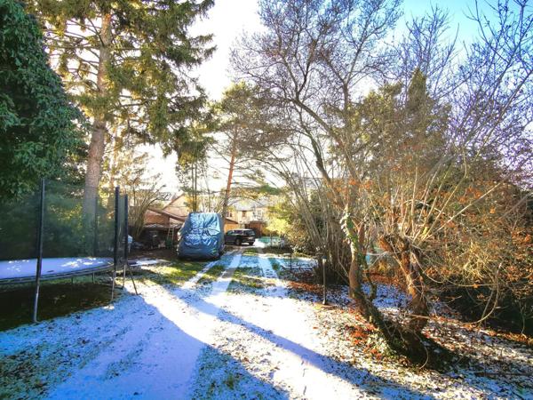 Un nid douillet et discret, à deux pas de la gare !