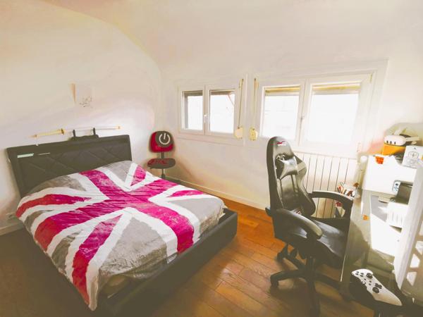 Un nid douillet et discret, à deux pas de la gare !