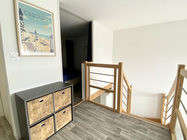 Port Guillaume - Loft 3 pièces exposé Sud-Ouest en parfait état général