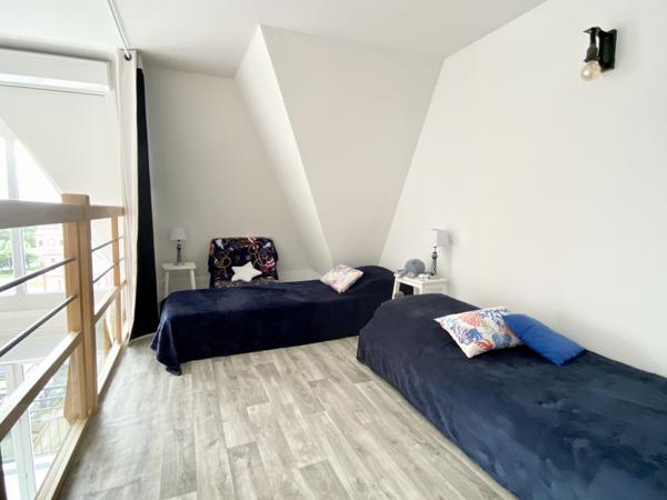 Port Guillaume - Loft 3 pièces exposé Sud-Ouest en parfait état général