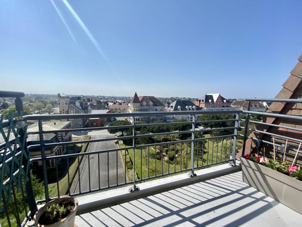 Port Guillaume - Loft 3 pièces exposé Sud-Ouest en parfait état général