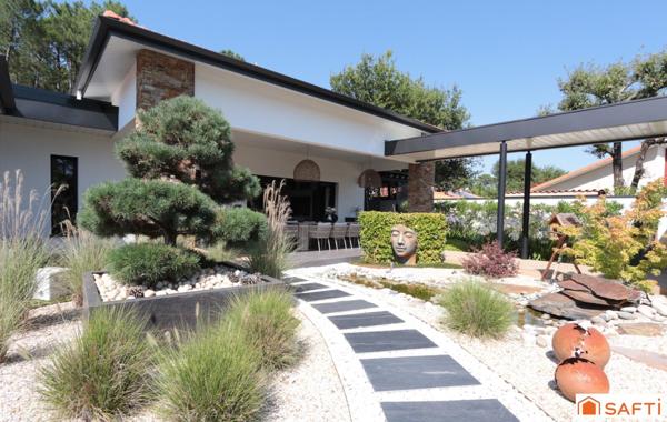 Exceptionnel à Biscarrosse Villa de prestige de 171 m2 avec piscine, jacuzzi et garage de 60 m2
