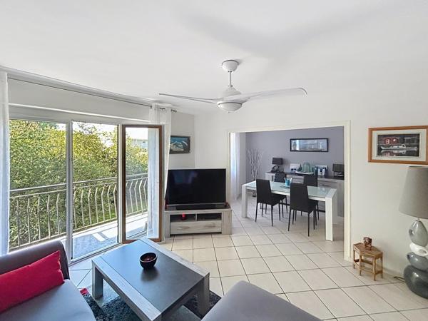 Appartement 4 pièces lumineux avec balcon Caudéran