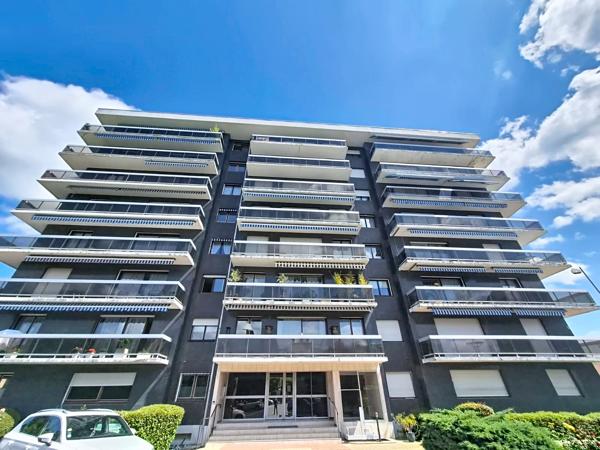 Appartement
         4 pièces
        - 110 m² 263 000 € *