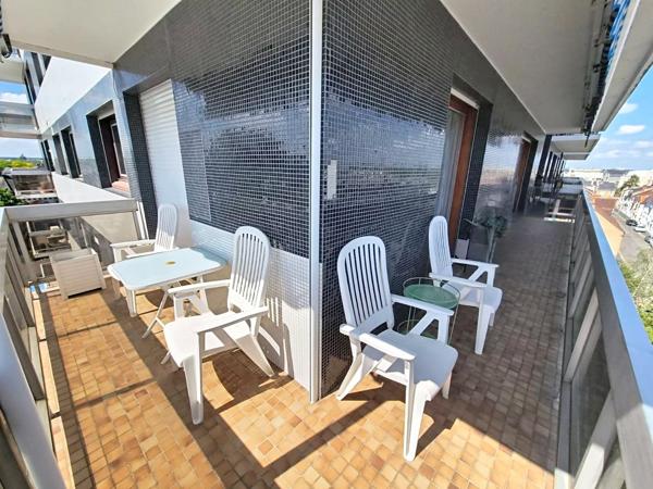 Appartement
         4 pièces
        - 110 m² 263 000 € *