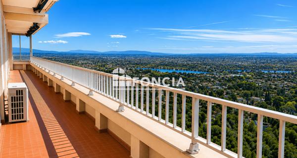 À vendre Appartement 6 pièces 152.13 m² - Les Angles 30133