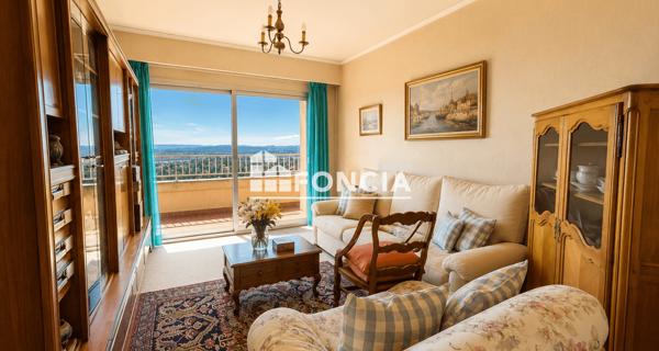 À vendre Appartement 6 pièces 152.13 m² - Les Angles 30133