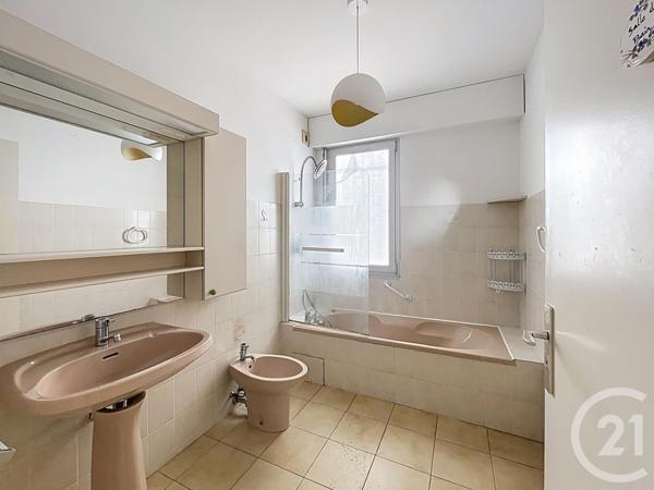 Appartement F3 à vendre  3 pièces - 82 m2 AJACCIO - 201