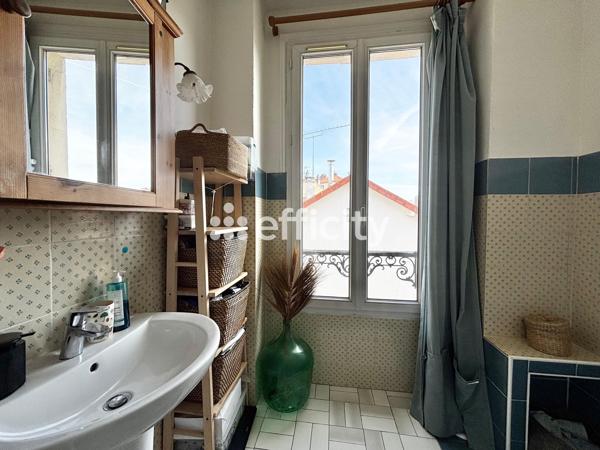 Appartement
         3 pièces
        - 57 m²