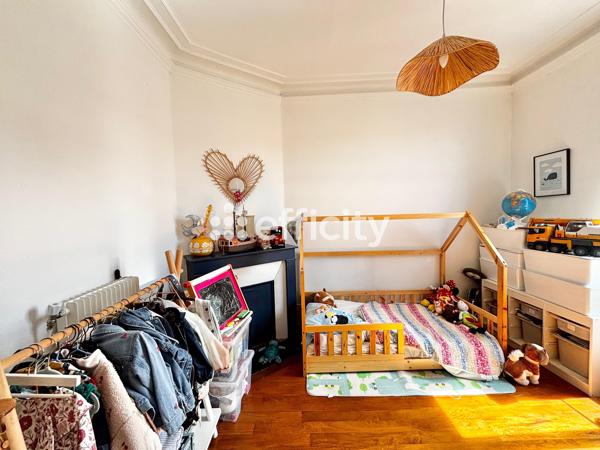Appartement
         3 pièces
        - 57 m²