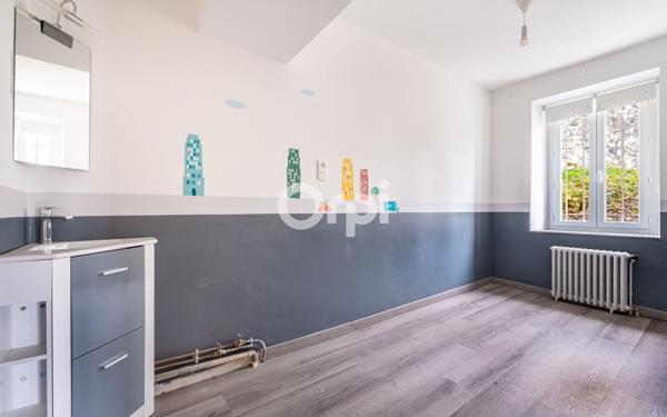 Maison à vendre    6 pièces • 242 m2 Condat-sur-Vienne