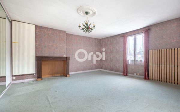 Maison à vendre    6 pièces • 242 m2 Condat-sur-Vienne