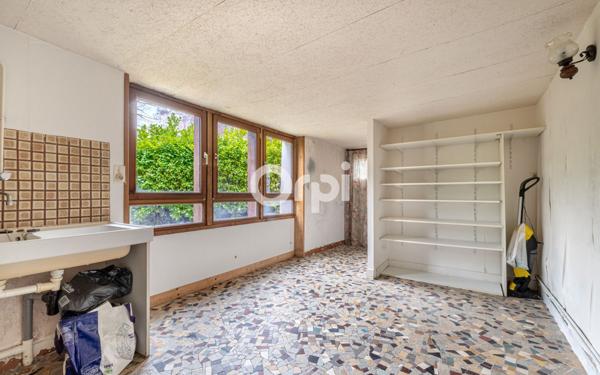 Maison à vendre    6 pièces • 242 m2 Condat-sur-Vienne