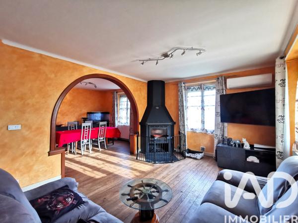 Maison à vendre 7 pièces 130 m² Saint-Santin-de-Maurs