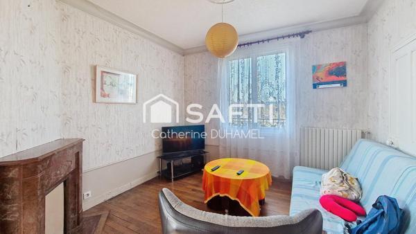 SENS, MAISON SENONAISE DANS QUARTIER RESIDENTIEL