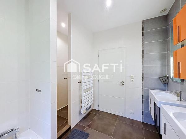 Maison 230m2 5 chambres et double garage