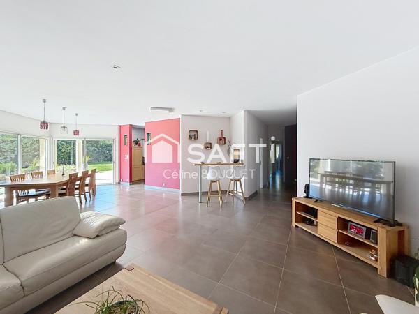Maison 230m2 5 chambres et double garage