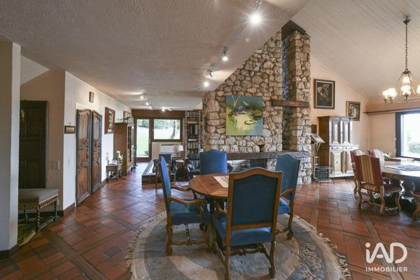 Maison à vendre 5 pièces 219 m² Saint-Genix-les-Villages