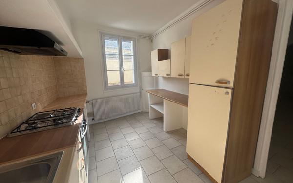 Maison à vendre    4 pièces • 72 m2 Conches-en-Ouche