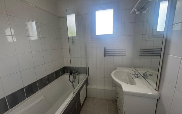 Maison à vendre    4 pièces • 72 m2 Conches-en-Ouche