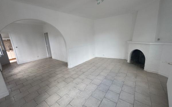 Maison à vendre    4 pièces • 72 m2 Conches-en-Ouche