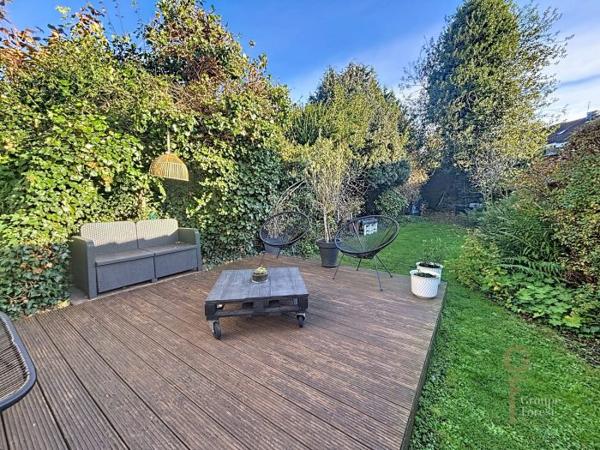 Maison mitoyenne 2 côtés Tourcoing Secteur Tourcoing-Neuville en Ferrain 210 m²